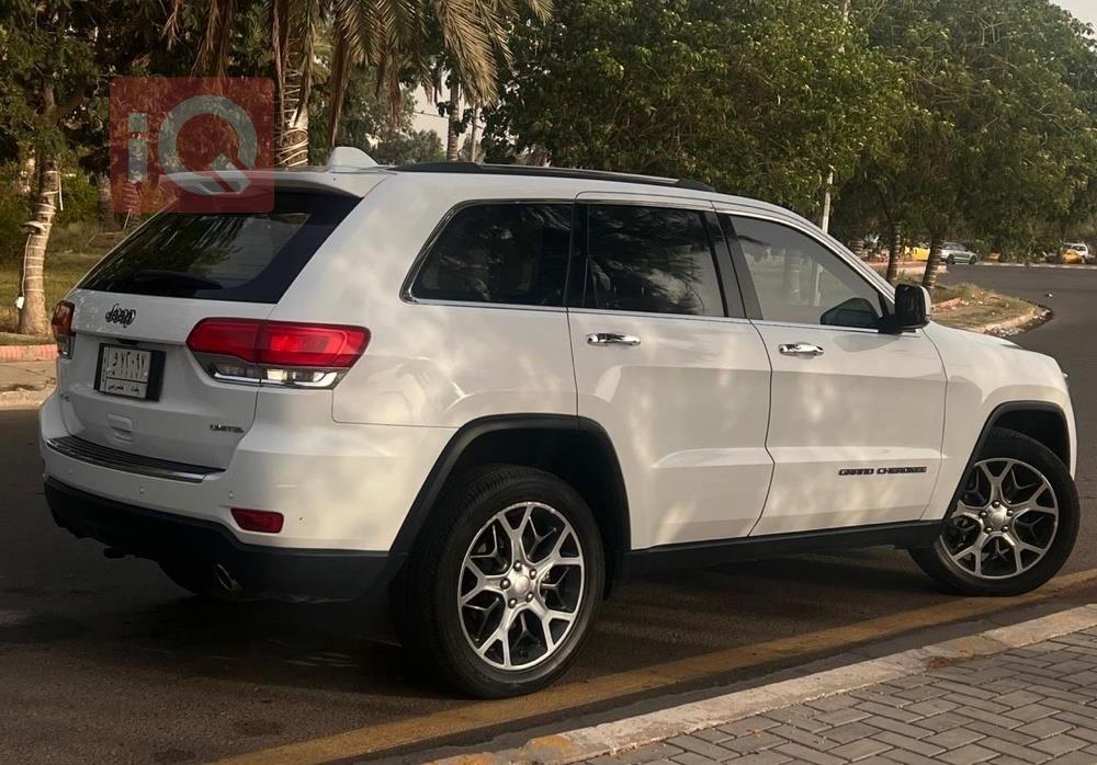 جيب جراند شيروكي